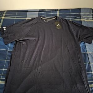 Under Armour Men's Navy Blue Shirt